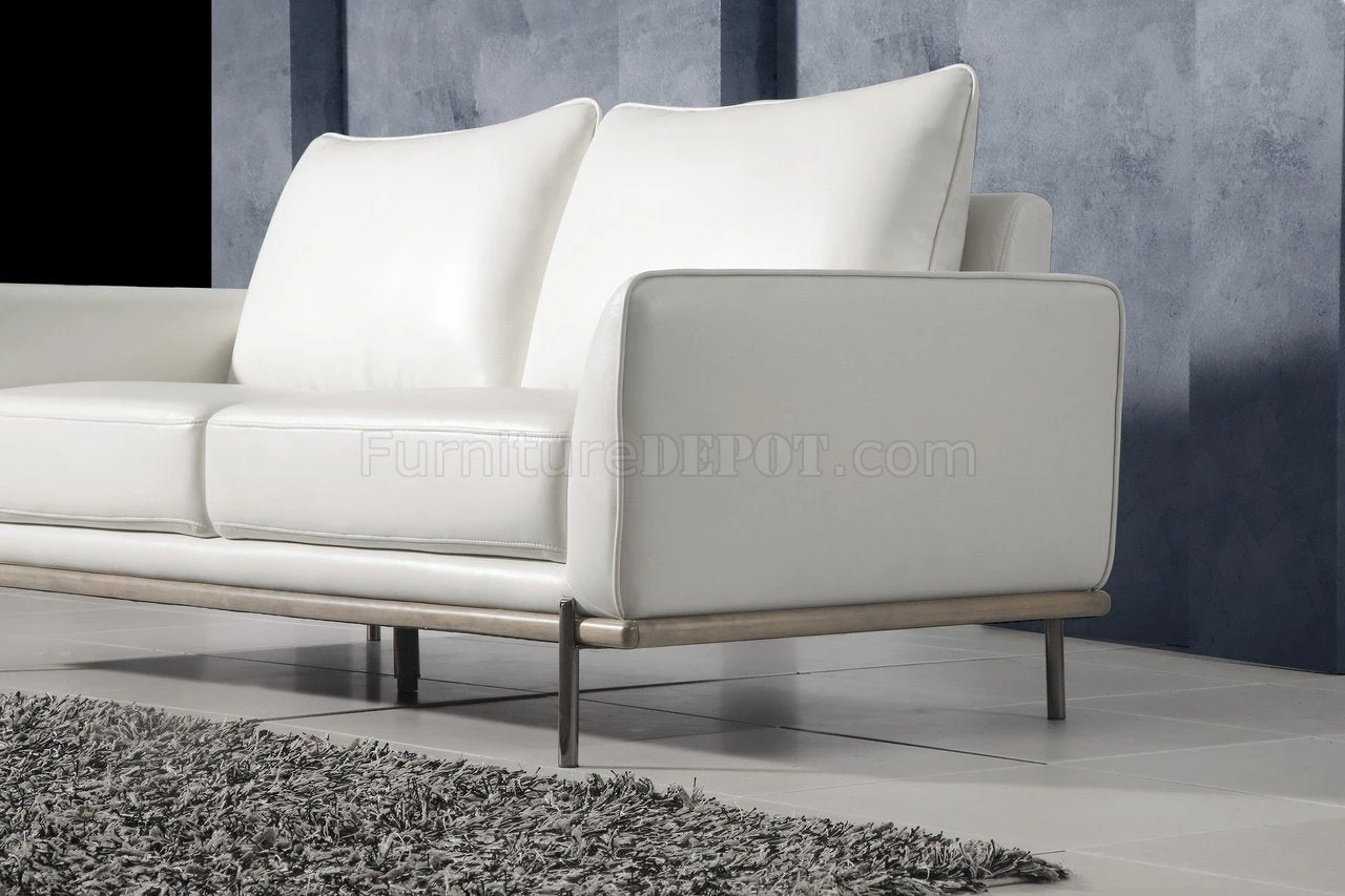 Global Blanche White Loveseat 1 Global Blanche White Loveseat