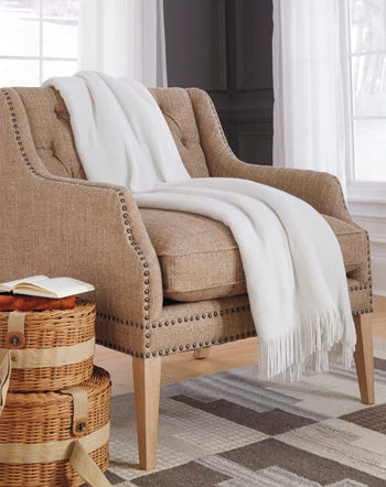 Ashley Rozelle- White Throw Accents 1 Ashley Rozelle- White Throw Accents