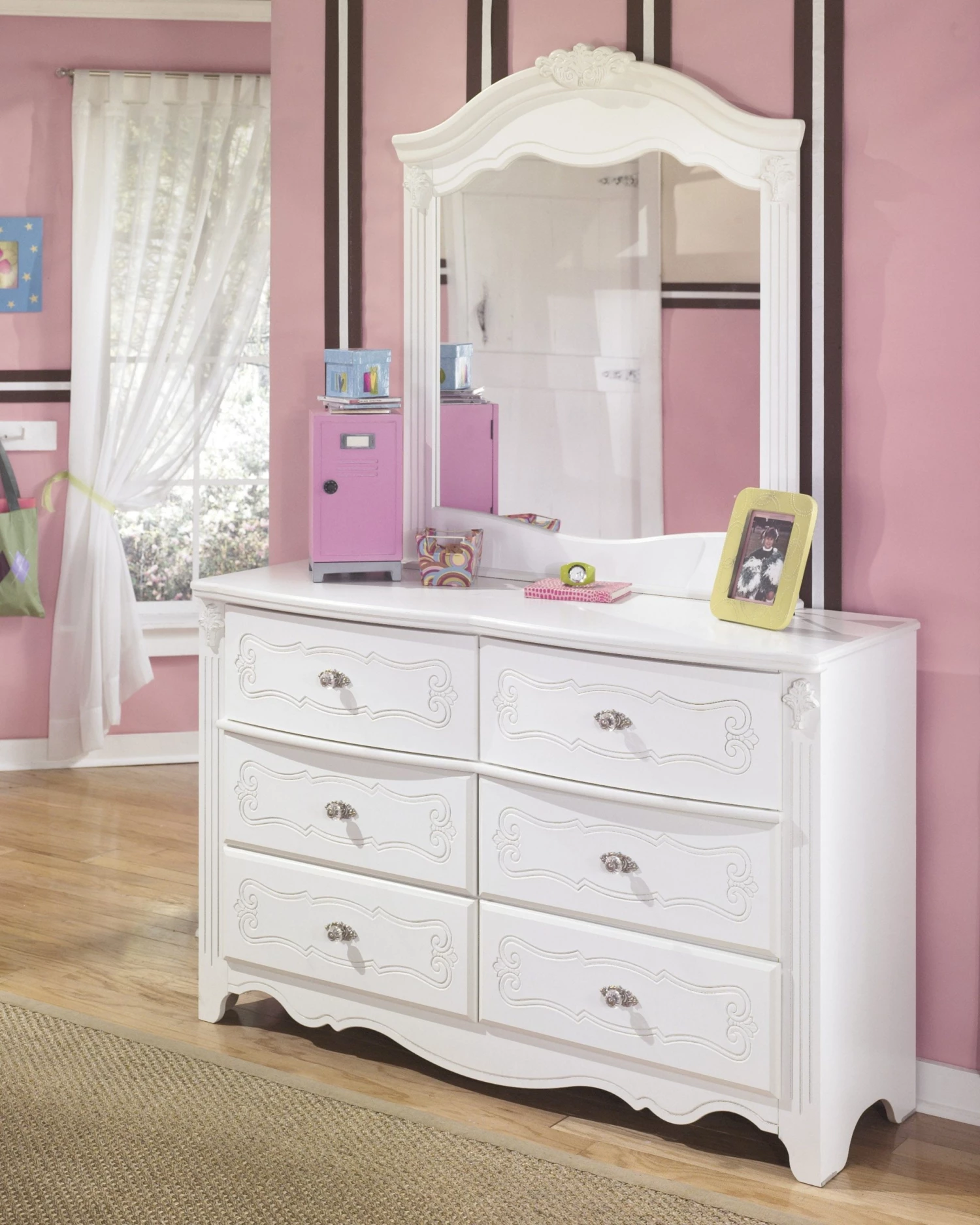 Ashley Exquisite Dresser And Mirror Dressers 1 Ashley Exquisite Dresser And Mirror Dressers