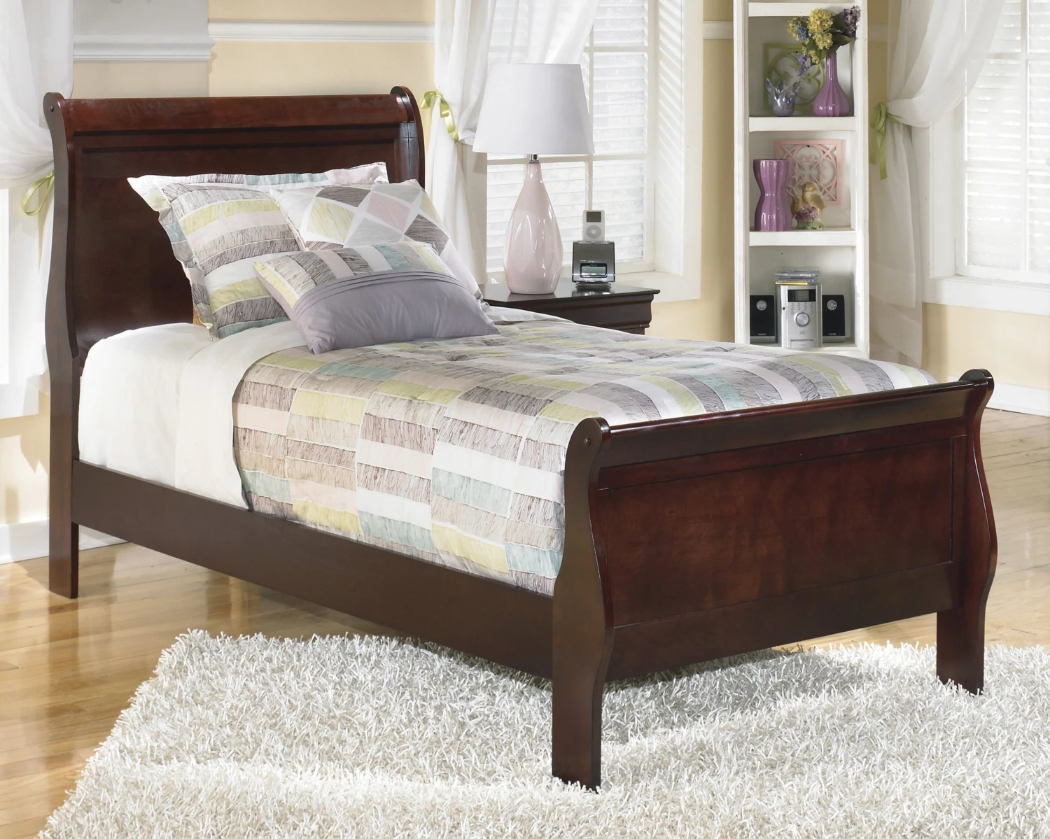 Ashley Alisdair Twin Sleigh Bed 1 Ashley Alisdair Twin Sleigh Bed