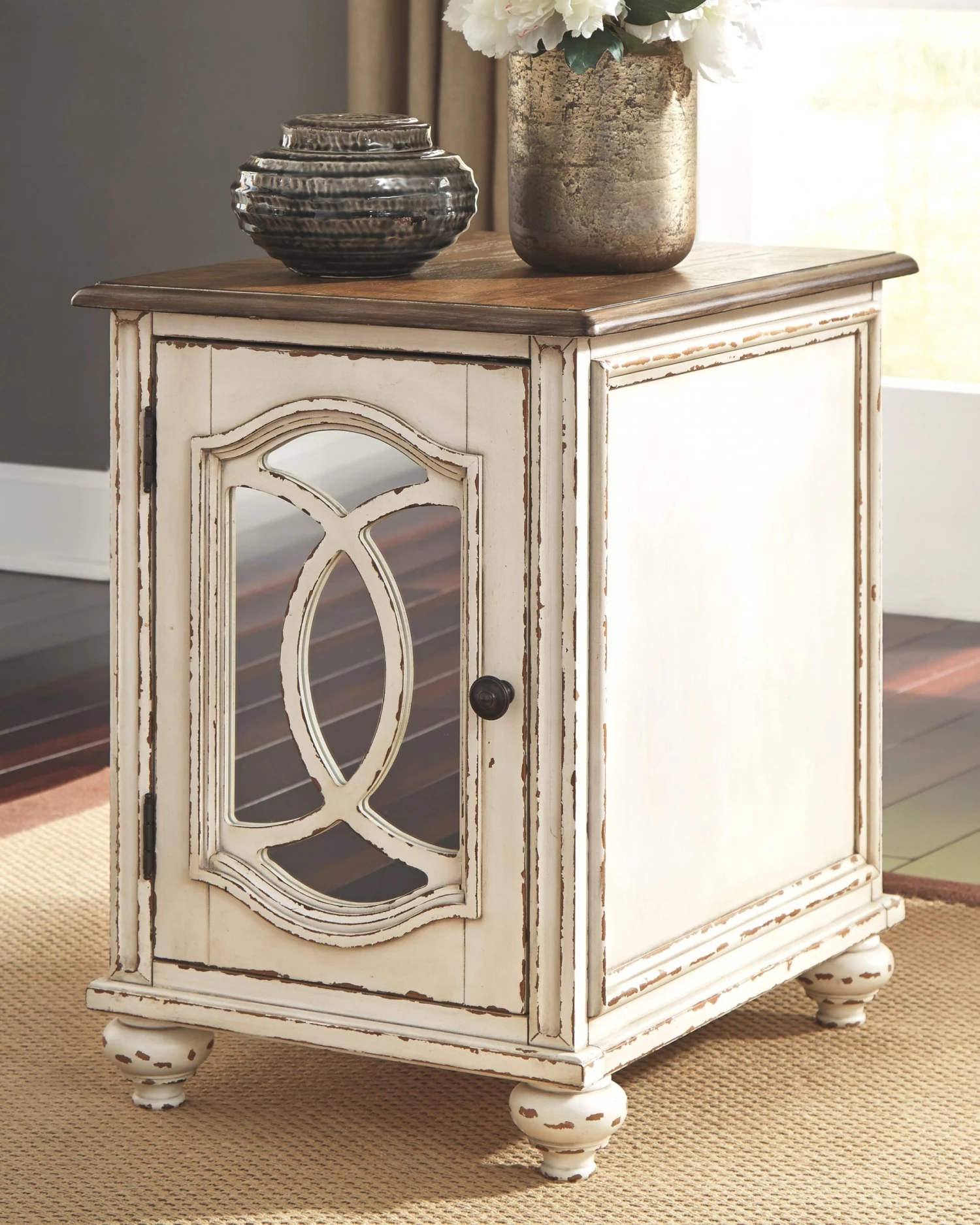 Ashley End Tables Realyn Chair Side End Table 1 Ashley End Tables Realyn Chair Side End Table
