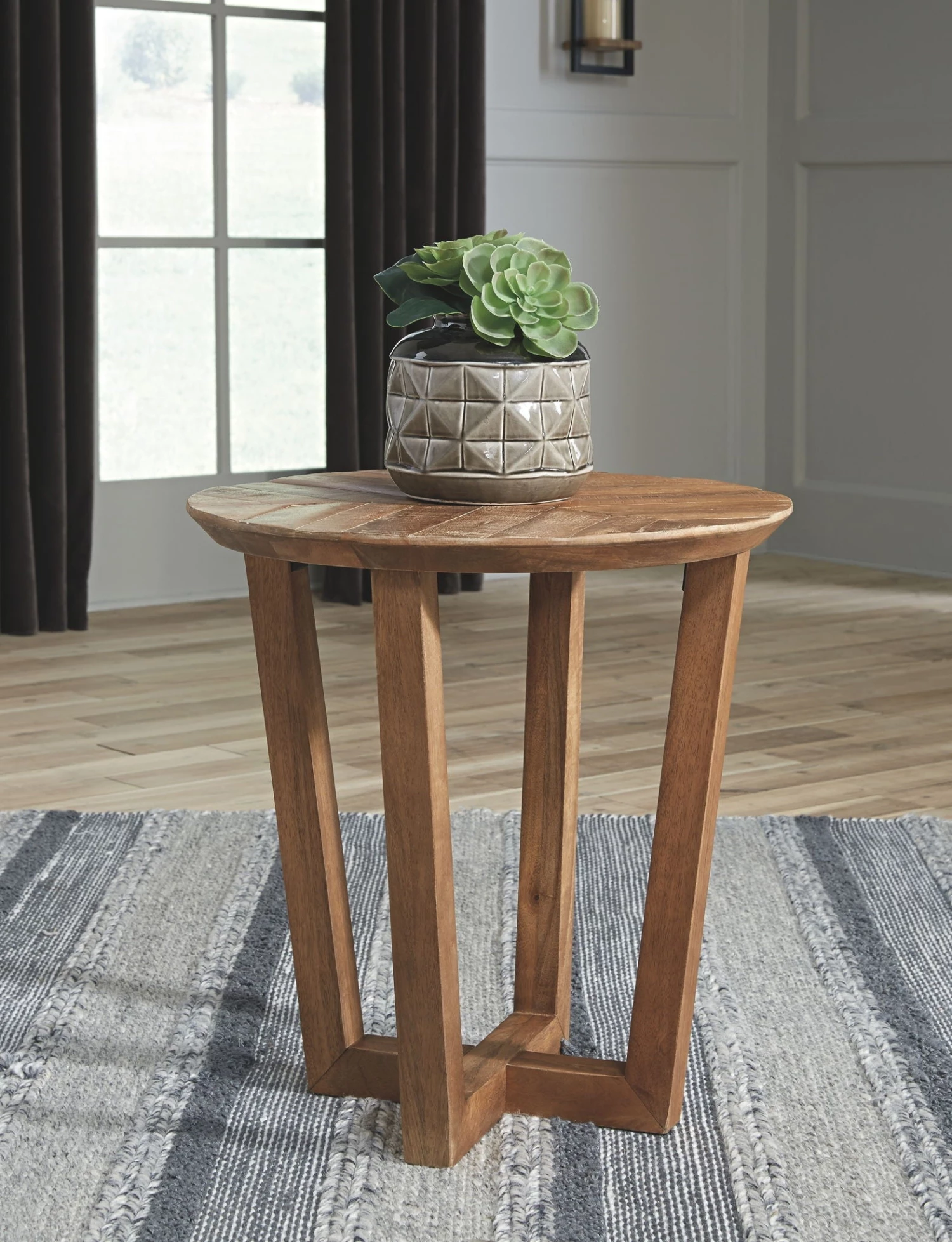 Ashley Kinnshee Round End Table End Tables 1 Ashley Kinnshee Round End Table End Tables