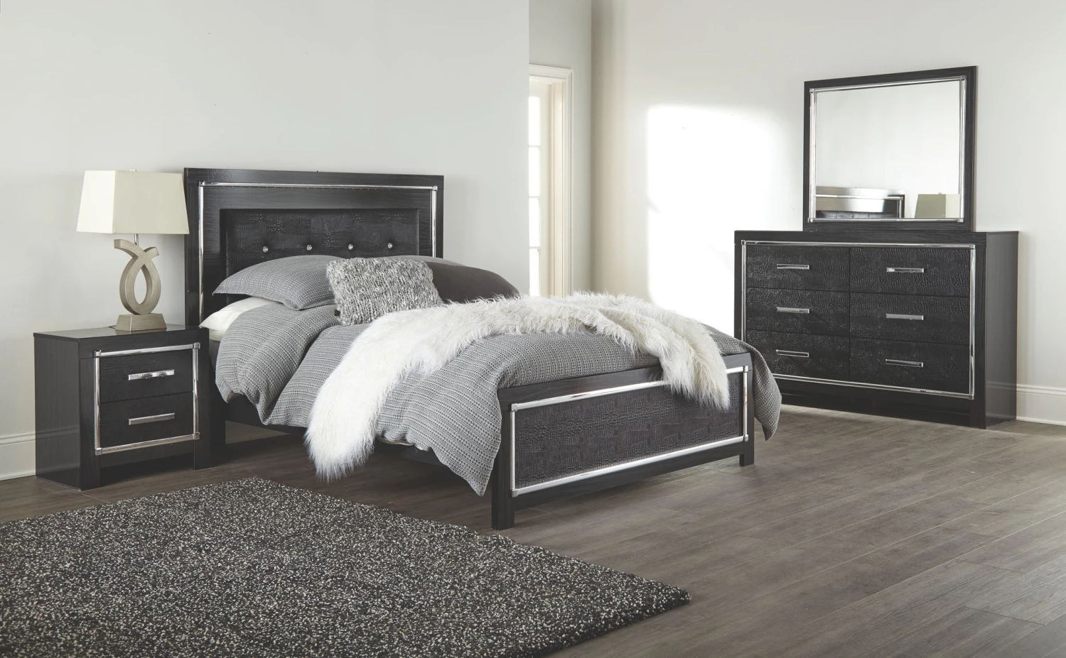 Ashley Beds Kaydell Queen Panel Bed 1 Ashley Beds Kaydell Queen Panel Bed