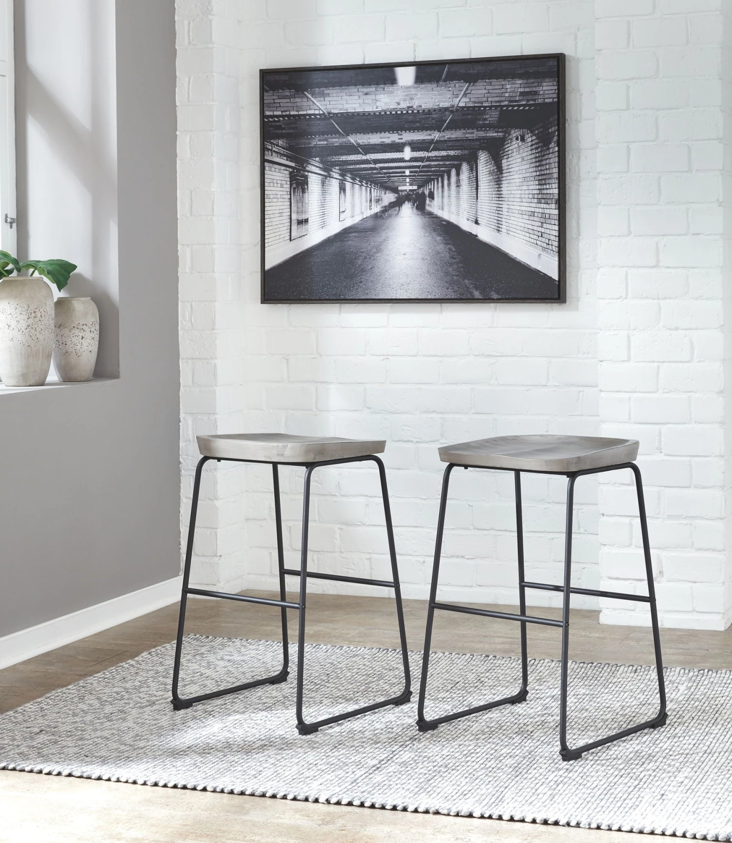 Ashley Showdell - Gray/Black - Tall Barstool Dining Room 1 Ashley Showdell - Gray/Black - Tall Barstool Dining Room