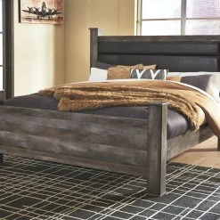 Ashley Beds Wynnlow King Poster Bed - Gray
