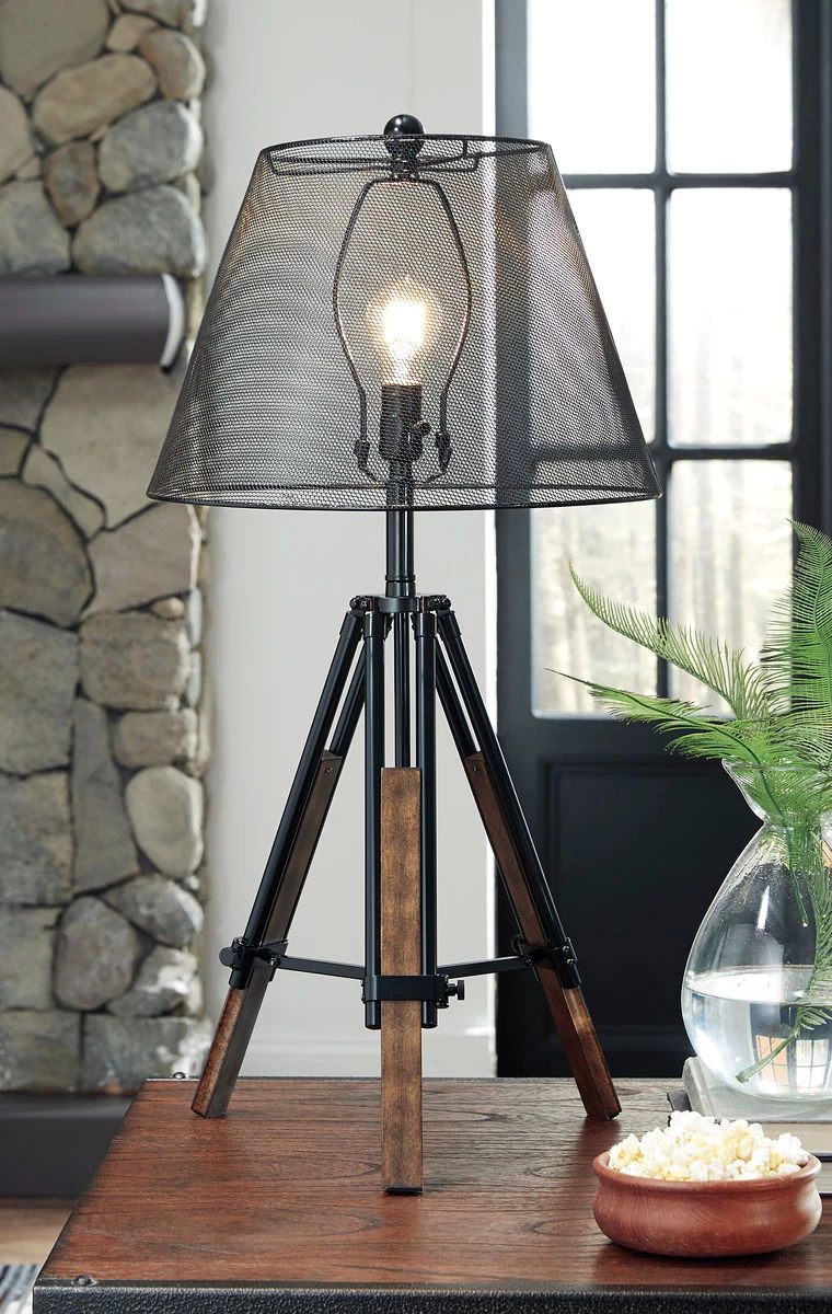 Ashley Leolyn Black/Brown Metal Table Lamp (1/CN) 1 Ashley Leolyn Black/Brown Metal Table Lamp (1/CN)